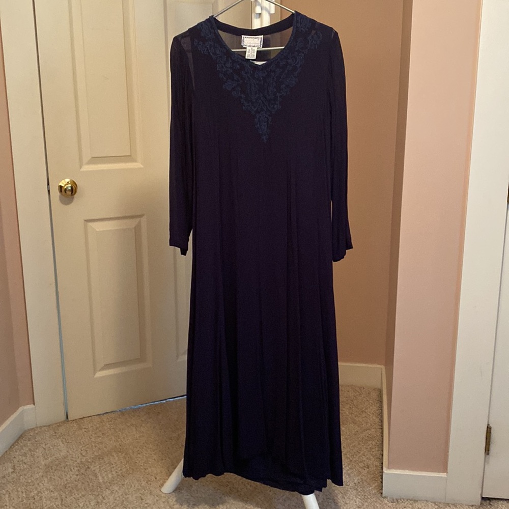 April Connell Maxi Dress - Picture 2 of 14